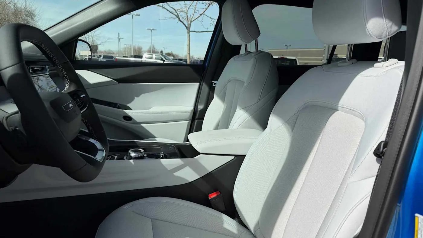 2026 Jeep Cherokee Laredo