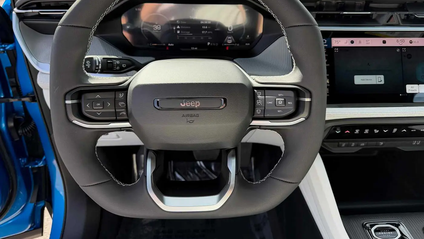 2026 Jeep Cherokee Laredo