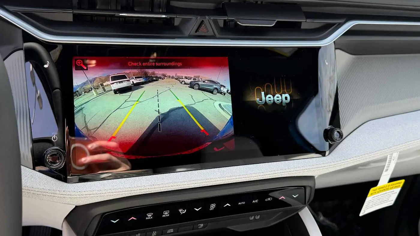 2026 Jeep Cherokee Laredo