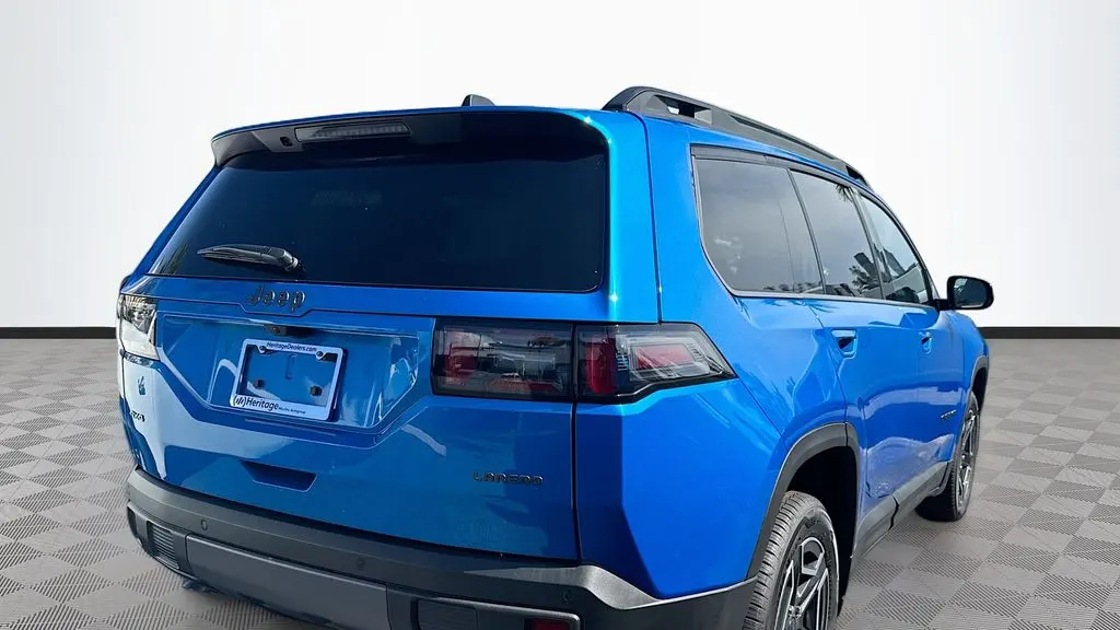 2026 Jeep Cherokee Laredo