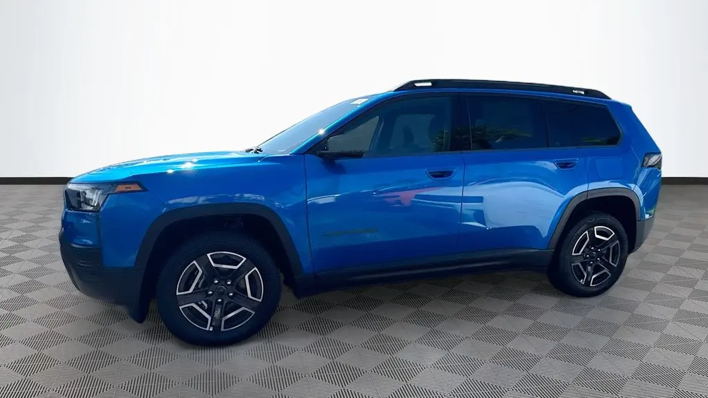 2026 Jeep Cherokee Laredo