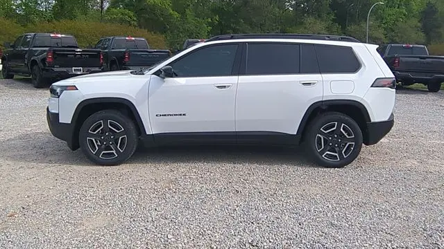 2026 Jeep Cherokee Laredo