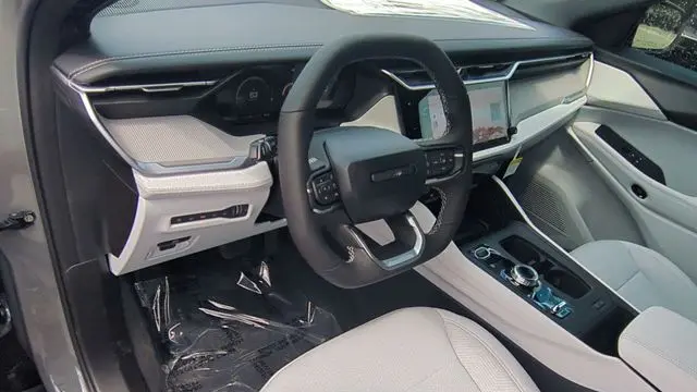 2026 Jeep Cherokee Laredo