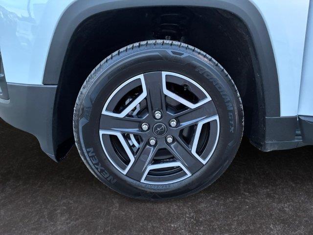 2026 Jeep Cherokee - $39,980