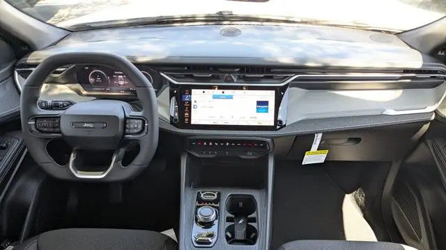 2026 Jeep Cherokee Laredo