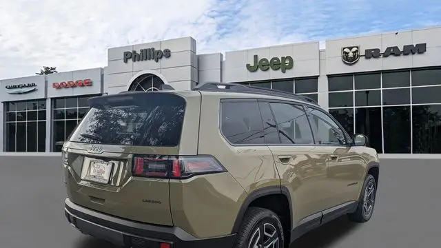 2026 Jeep Cherokee Laredo