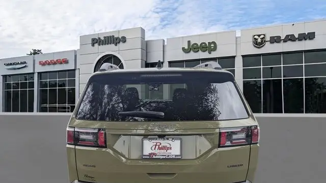 2026 Jeep Cherokee Laredo