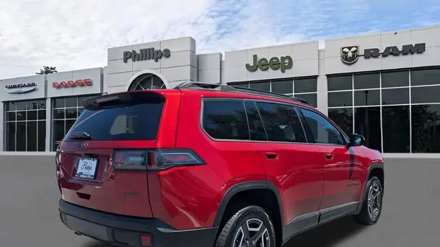 2026 Jeep Cherokee Laredo