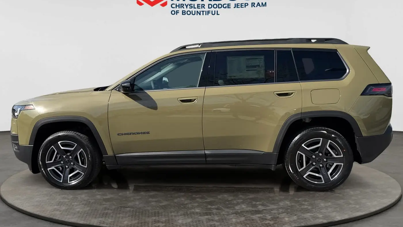2026 Jeep Cherokee Laredo