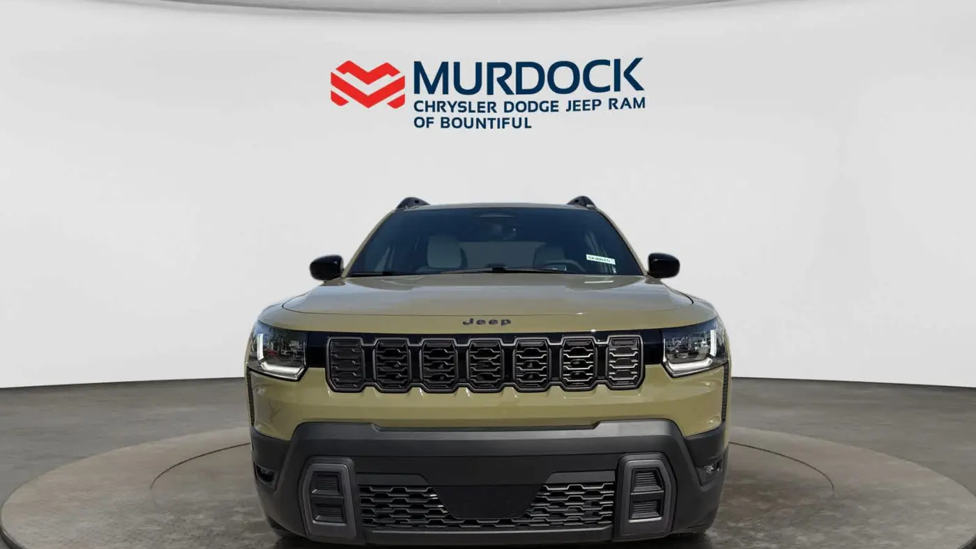 2026 Jeep Cherokee Laredo