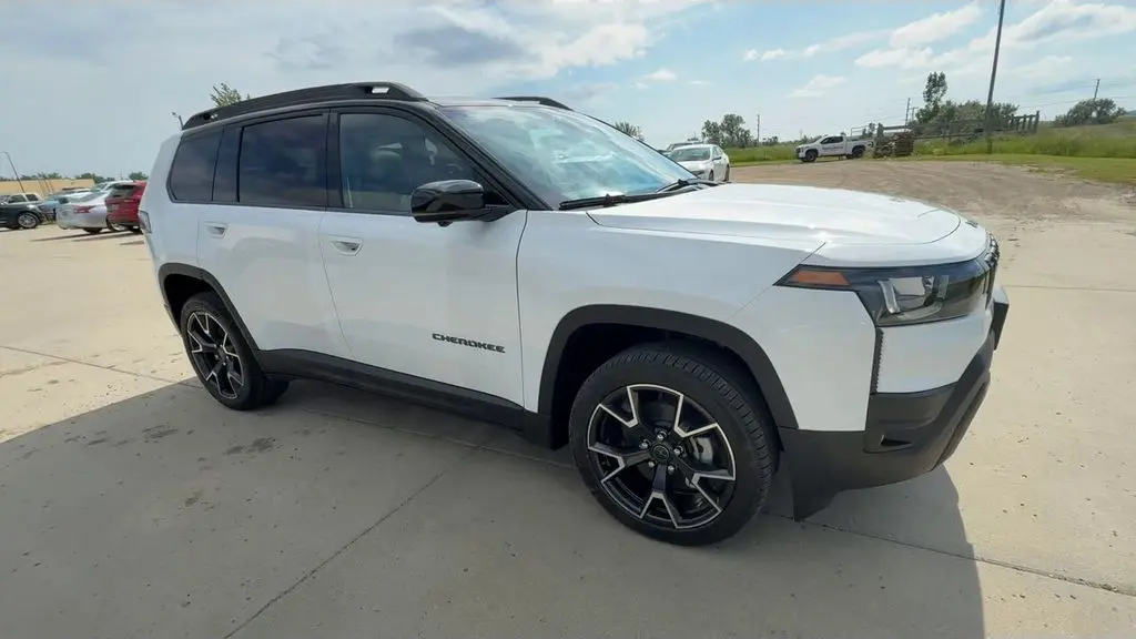 2026 Jeep Cherokee Overland