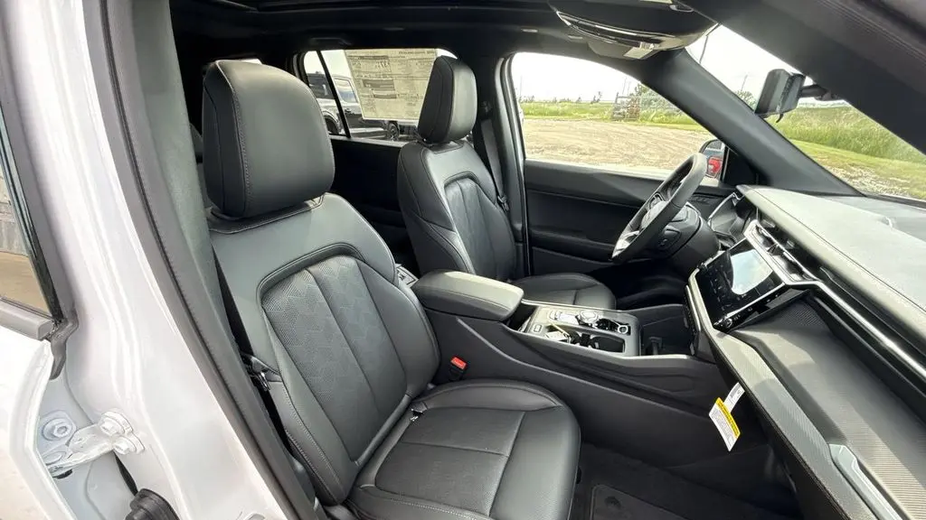 2026 Jeep Cherokee Overland