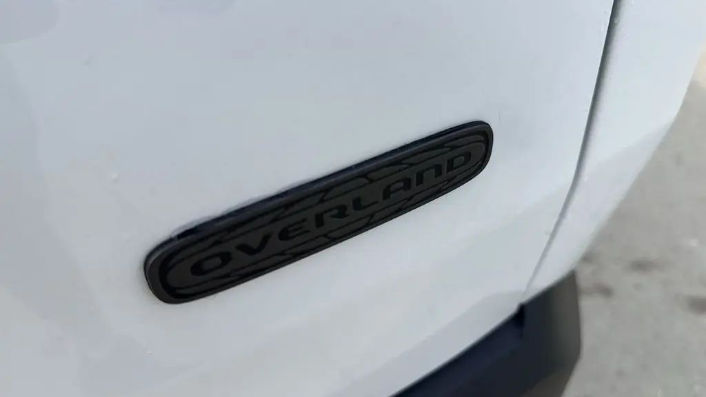 2026 Jeep Cherokee Overland