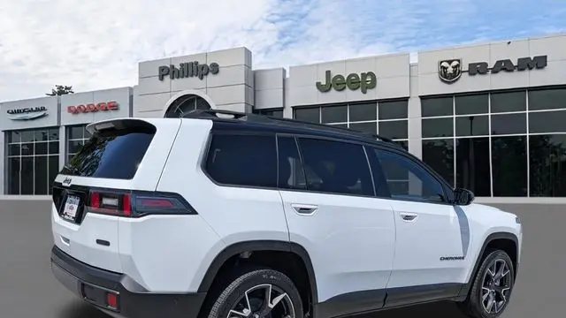 2026 Jeep Cherokee Overland
