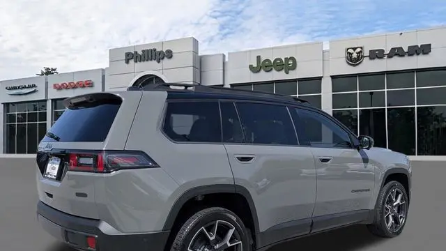 2026 Jeep Cherokee Overland