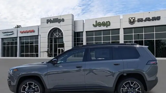 2026 Jeep Cherokee Overland