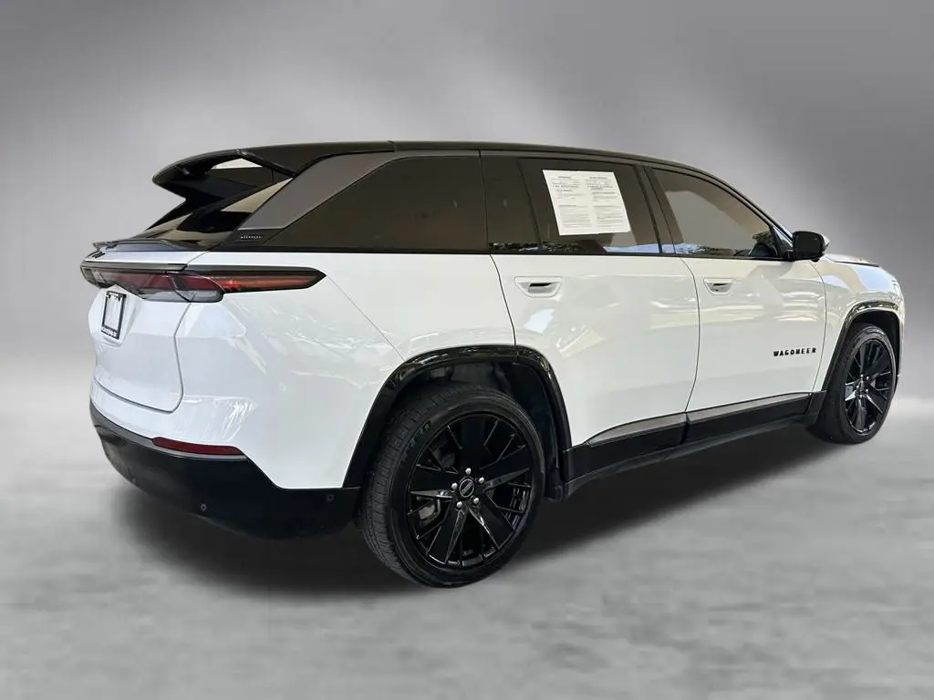 2024 Jeep Wagoneer S - $29,582
