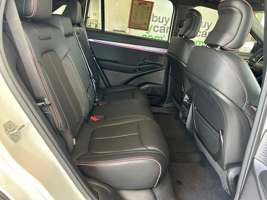 2024 Jeep Wagoneer S - $29,582