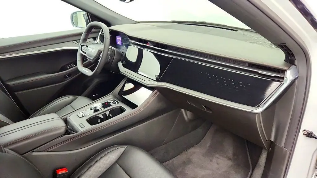 2025 Jeep Wagoneer S - $29,995
