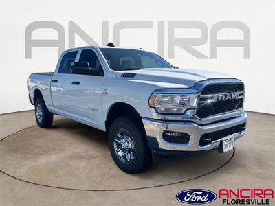 2022 RAM 3500 4X4 Tradesman 4DR Crew Cab 6.3 FT. SB SRW Pickup