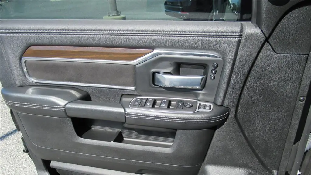 2024 Ram 3500 Laramie