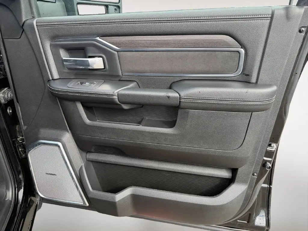 2026 Ram 3500 - $81,094