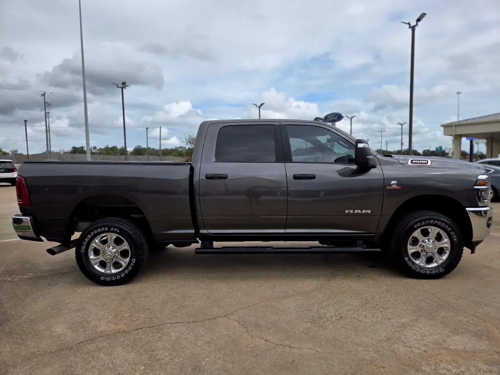 2025 Ram 2500 - $52,627