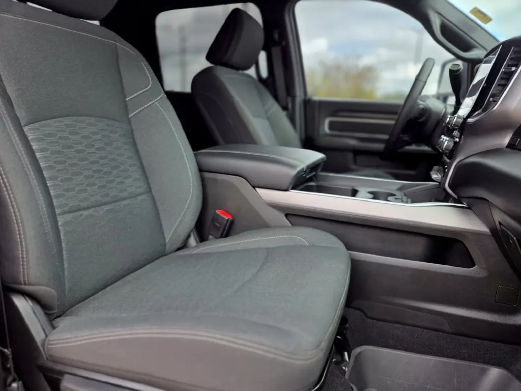 2025 Ram 2500 - $52,627