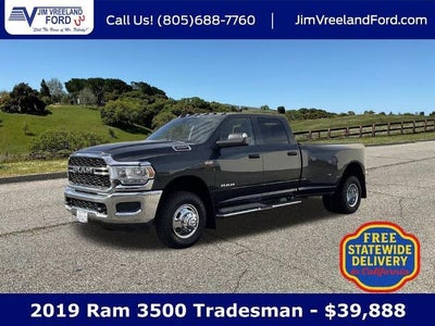 2019 RAM 3500 4X4 Tradesman 4DR Crew Cab 8 FT. LB DRW Pickup