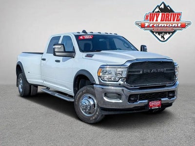 2024 RAM 3500 4X4 Tradesman 4DR Crew Cab 8 FT. LB DRW Pickup