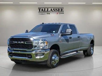 2024 RAM 3500 4X4 Tradesman 4DR Crew Cab 8 FT. LB DRW Pickup