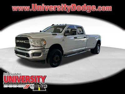 2023 RAM 3500 4X4 Tradesman 4DR Crew Cab 8 FT. LB DRW Pickup