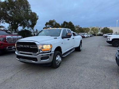 2023 RAM 3500 4X4 Tradesman 4DR Crew Cab 8 FT. LB DRW Pickup