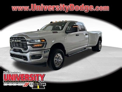 2025 RAM 3500 4X4 Tradesman 4DR Crew Cab 8 FT. LB DRW Pickup