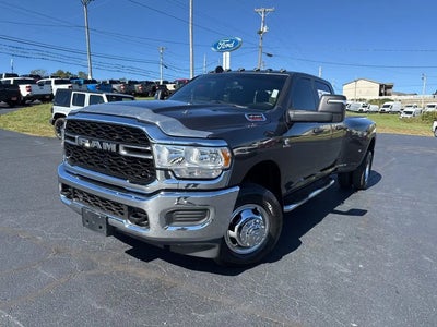 Photo of a 2024 RAM 3500 4X4 Tradesman 4DR Crew Cab 8 FT. LB DRW Pickup for sale