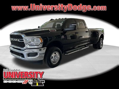 Photo of a 2024 RAM 3500 4X4 Tradesman 4DR Crew Cab 8 FT. LB DRW Pickup for sale