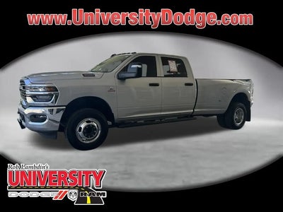 Photo of a 2026 Ram 3500 4X4 Tradesman 4DR Crew Cab 8 FT. LB DRW Pickup for sale