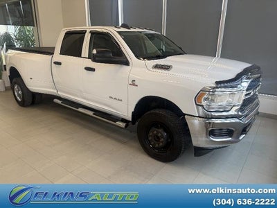 Photo of a 2019 Ram 3500 4X4 Tradesman 4DR Crew Cab 8 FT. LB DRW Pickup for sale