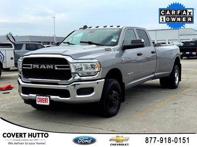 2022 RAM 3500 4X4 Tradesman 4DR Crew Cab 8 FT. LB DRW Pickup