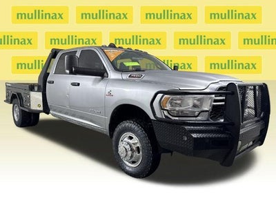 Photo of a 2022 RAM 3500 4X4 Tradesman 4DR Crew Cab 8 FT. LB DRW Pickup for sale