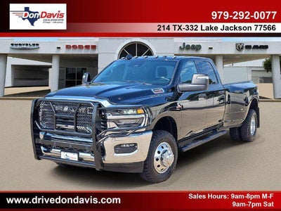 Photo of a 2026 Ram 3500 4X4 Tradesman 4DR Crew Cab 8 FT. LB DRW Pickup for sale