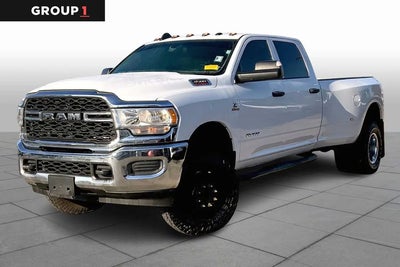 2020 RAM 3500 4X4 Tradesman 4DR Crew Cab 8 FT. LB DRW Pickup