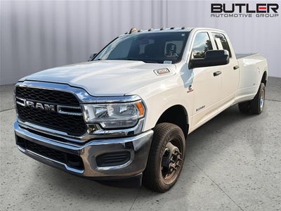 Photo of a 2022 Ram 3500 4X4 Tradesman 4DR Crew Cab 8 FT. LB DRW Pickup for sale