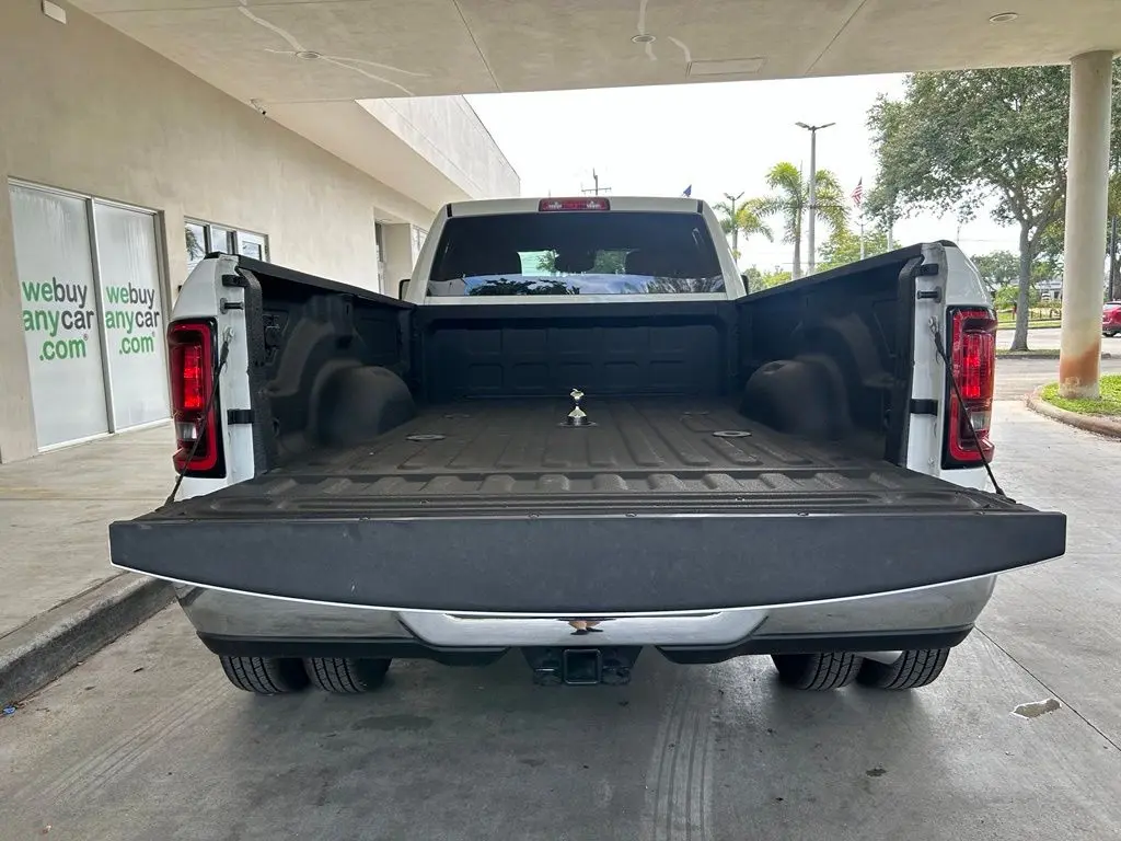 2026 Ram 3500 - $65,613