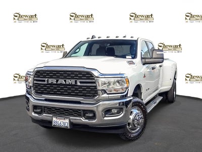 Photo of a 2024 RAM 3500 4X4 Big Horn 4DR Crew Cab 8 FT. LB DRW Pickup for sale