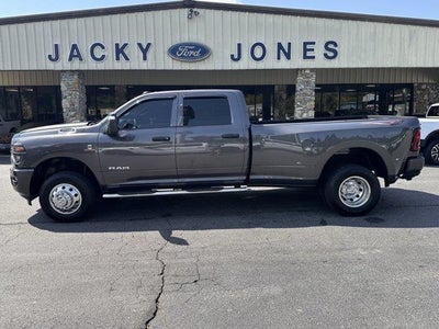 Photo of a 2025 Ram 3500 4X4 Big Horn 4DR Crew Cab 8 FT. LB DRW Pickup for sale