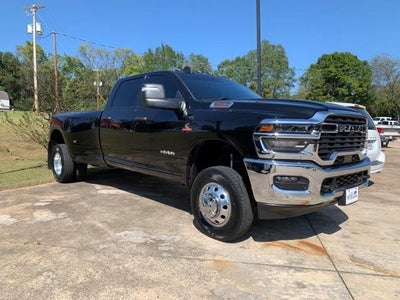 2025 RAM 3500 4X4 Big Horn 4DR Crew Cab 8 FT. LB DRW Pickup