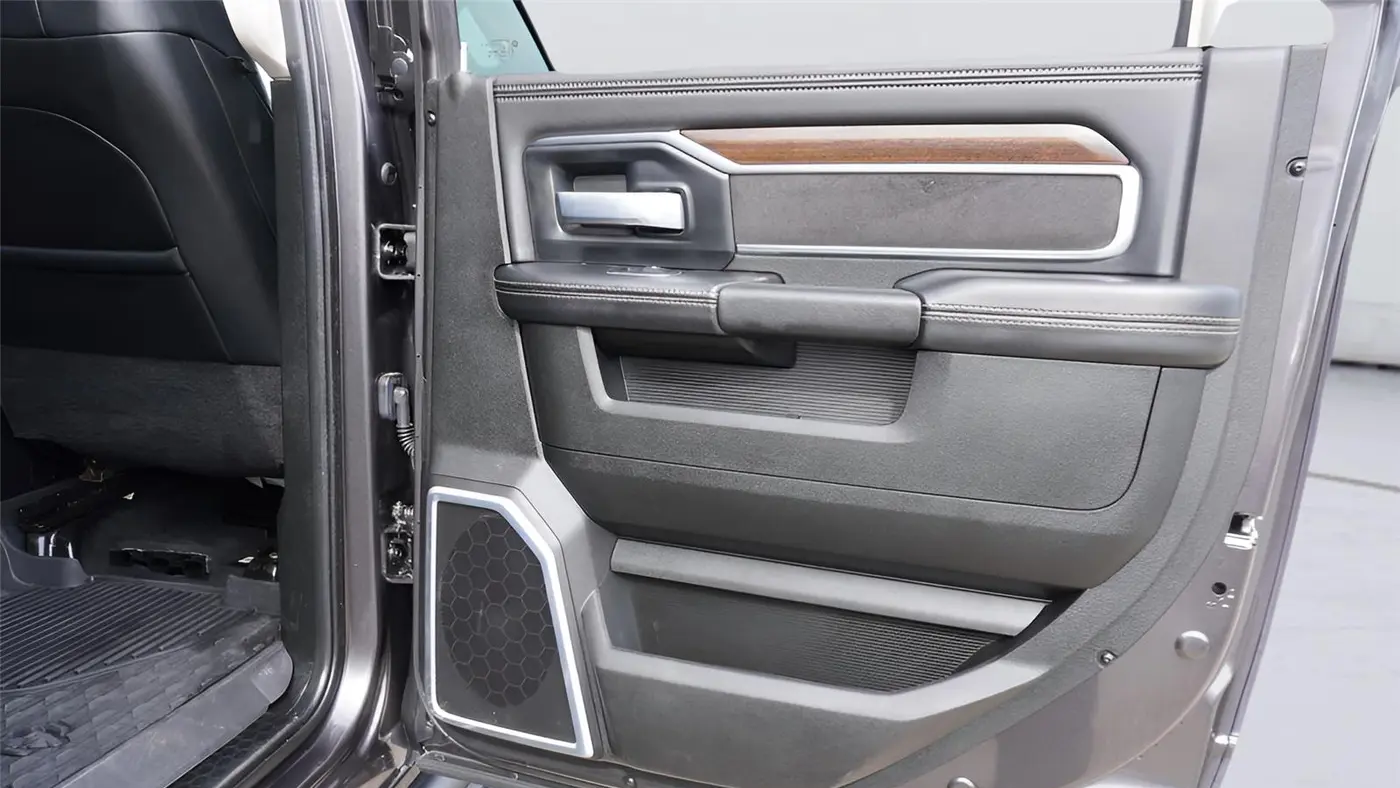 2024 Ram 3500 Laramie