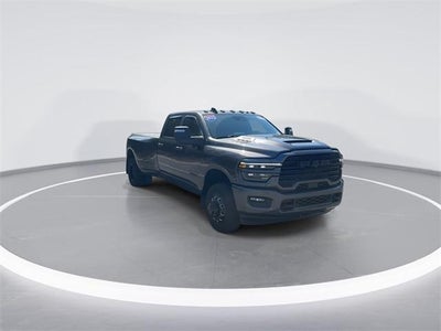 2025 RAM 3500 4X4 Laramie 4DR Crew Cab 8 FT. LB DRW Pickup