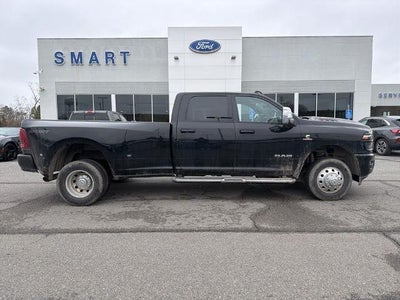 2025 RAM 3500 4X4 Laramie 4DR Crew Cab 8 FT. LB DRW Pickup